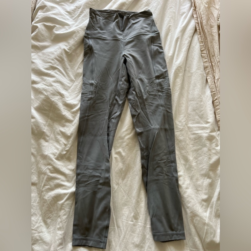 lululemon align 25” pants - size 4 - with pockets
